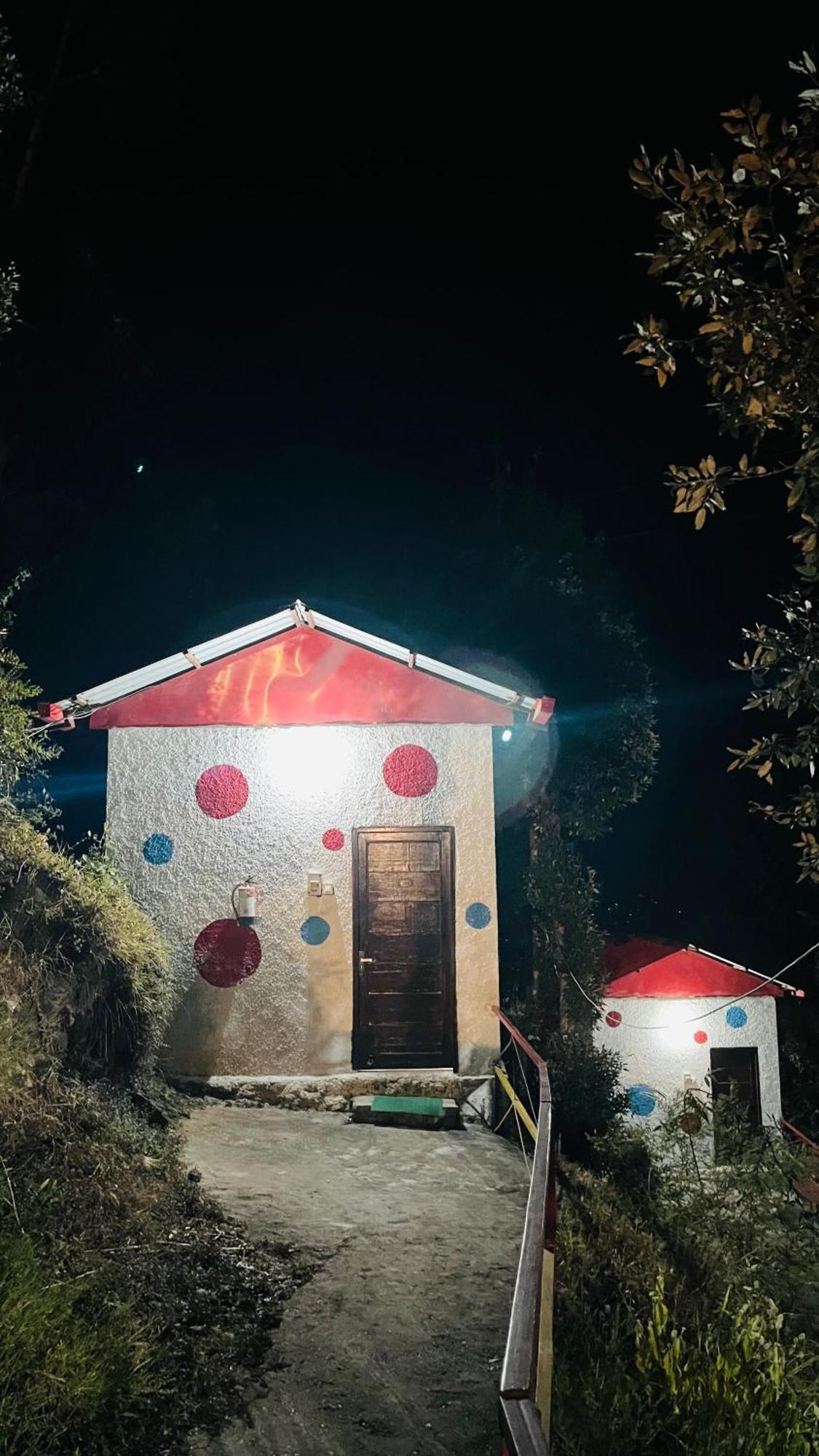 Dev Bhoomi Resort Kanatal Extérieur photo