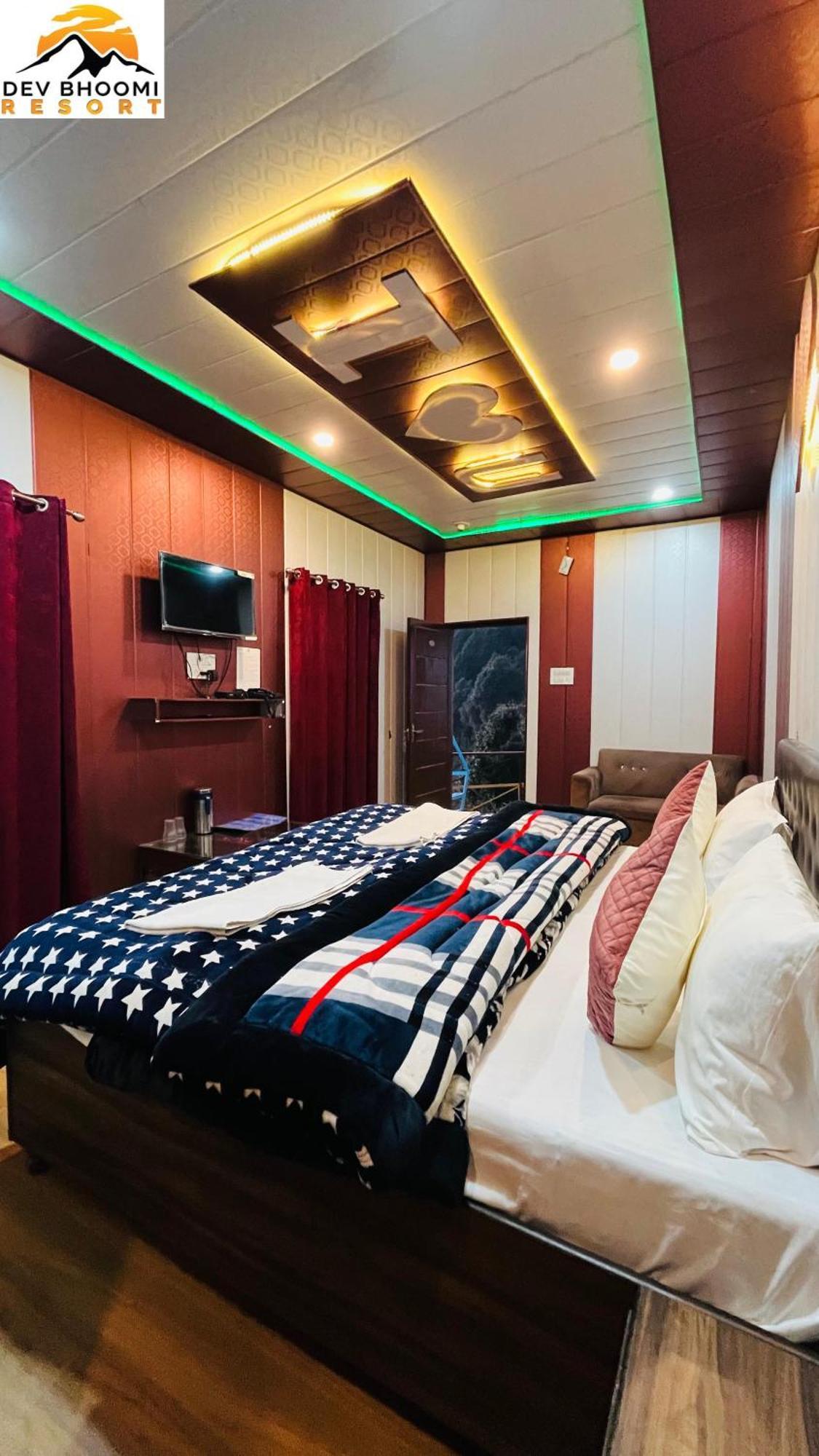 Dev Bhoomi Resort Kanatal Extérieur photo